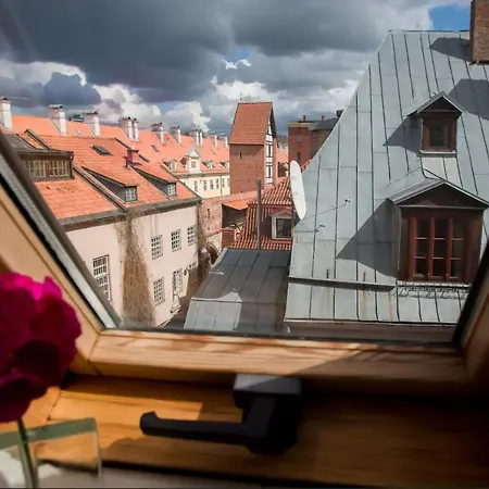 Sunny Mansard In The Heart Of Old Town Dzīvoklis *