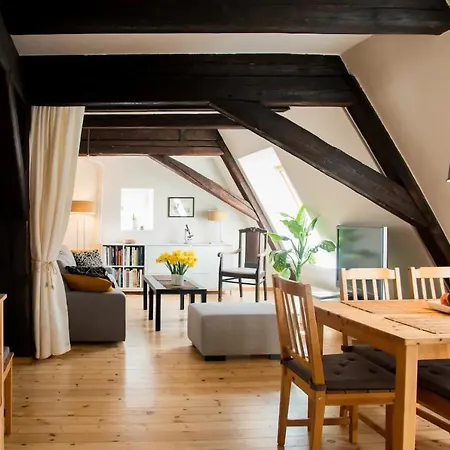 Dzīvoklis Sunny Mansard In The Heart Of Old Town Riga